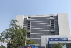 I Square Corporate Park, Ahmedabad: Location and Connectivity