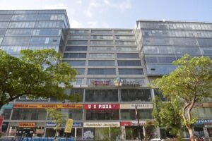 Venus Atlantis Corporate Park, Ahmedabad: Location and Connectivity